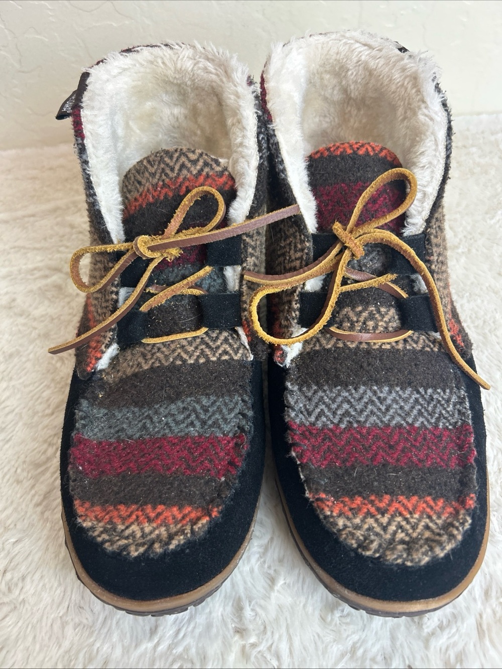 Minnetonka Torrey Women's Sz 10M Bootie Moccasin Slipper Faux Fur Lined